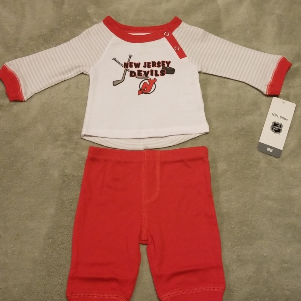 NHL Layette Newborn Scrimmage 2Piece Shirt & Pant